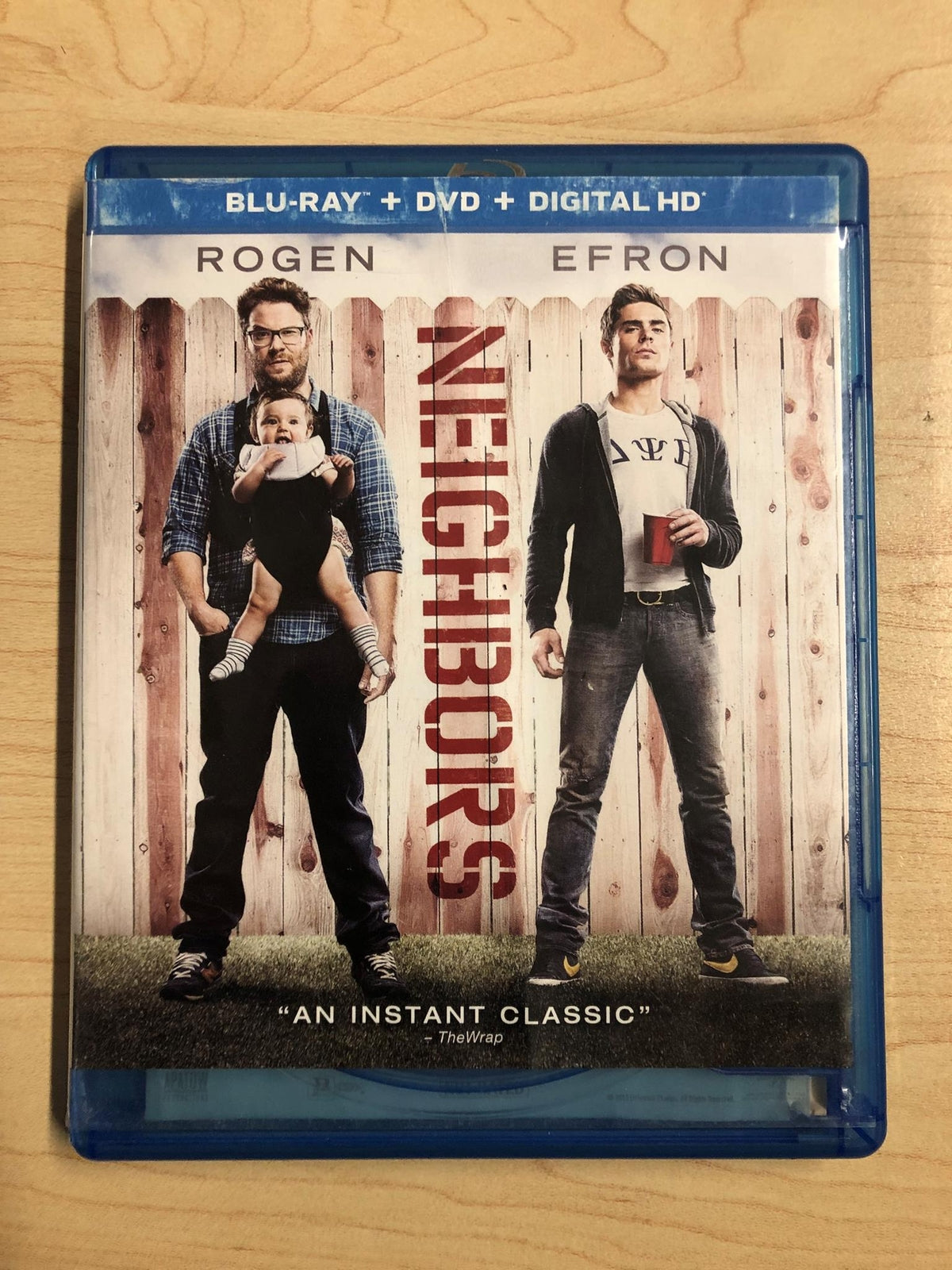 Neighbors (Blu-ray and DVD, 2014) - L03