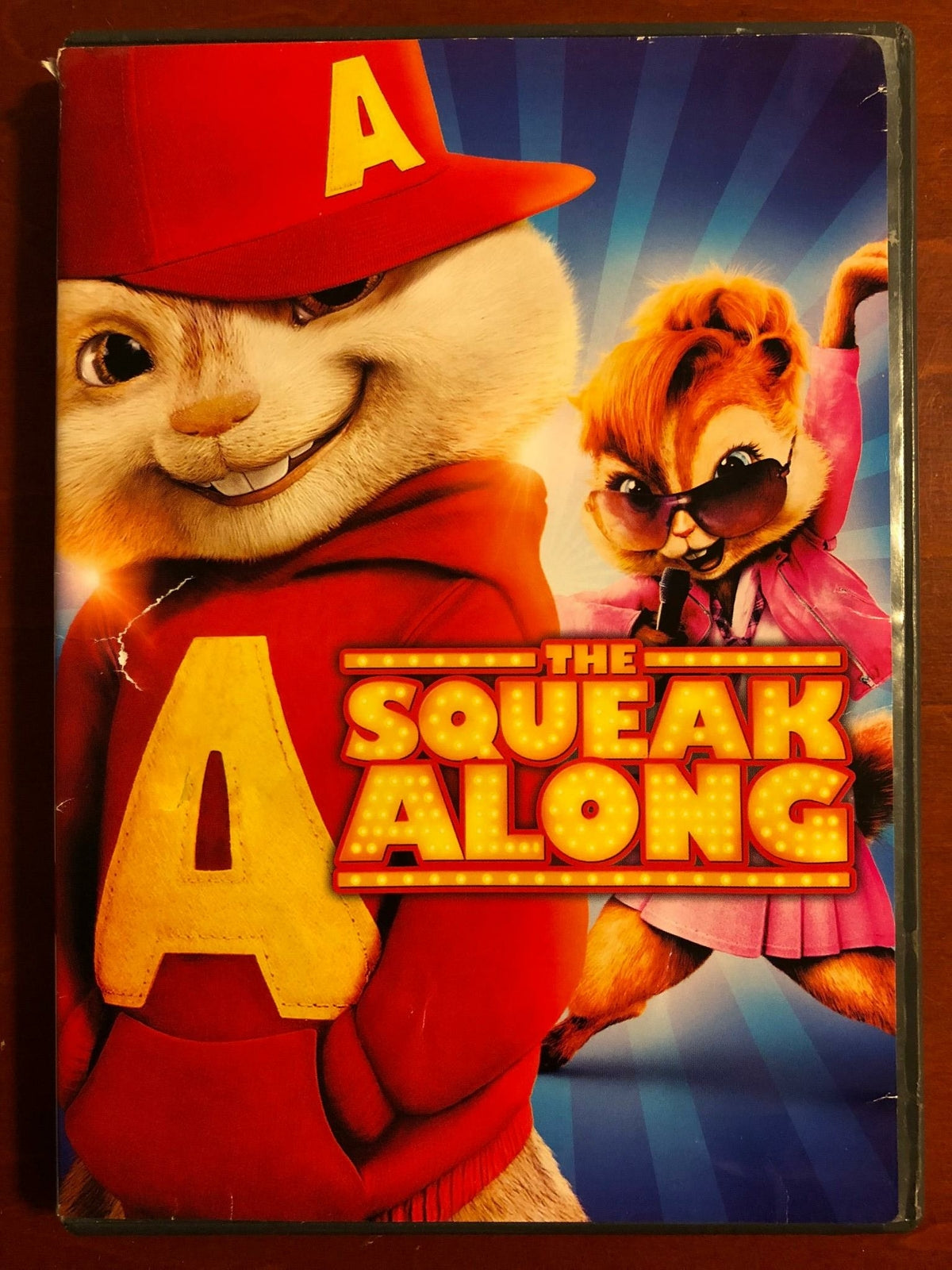 The Squeak Along (DVD) - L02