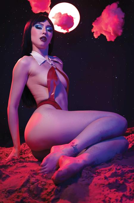 VAMPIRELLA PARADISE #1 CVR L INC 1:10 LAUREN DELOREAN VIRGIN VAR