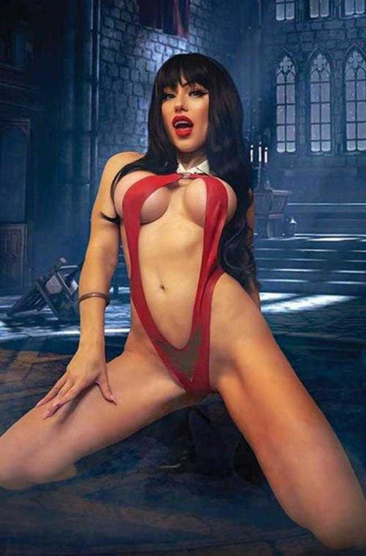 Vampirella (2025) #4 Cover I 1 in 10 Cosplay Full Art (PRESALE 8/6/25)