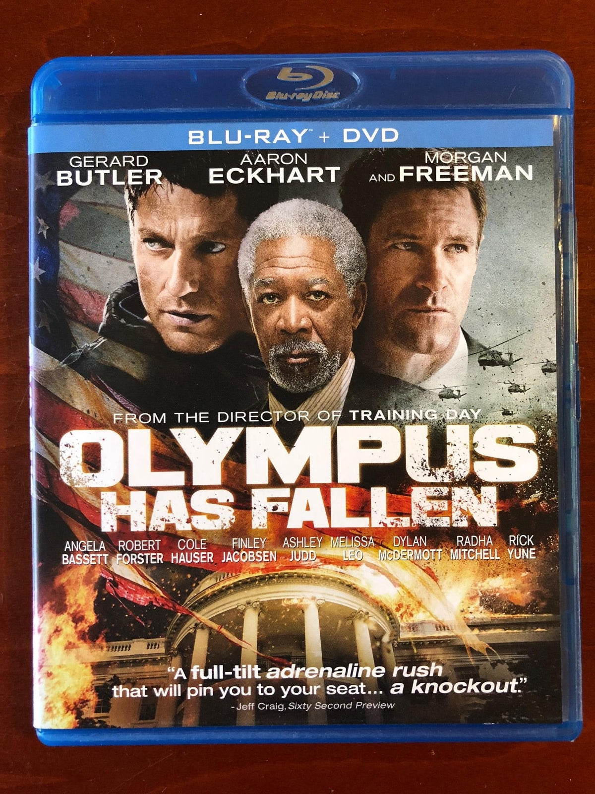 Olympus Has Fallen (Blu-ray and DVD, 2013) - K8
