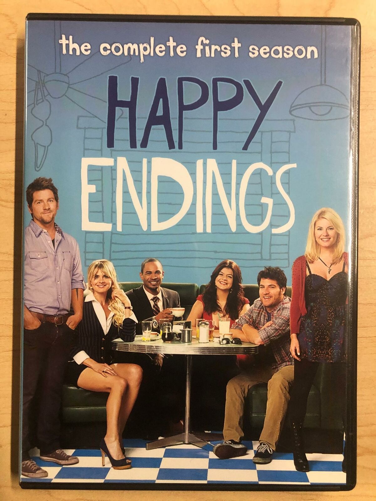 Happy Endings The Complete First Season (DVD, 2011) - J0129