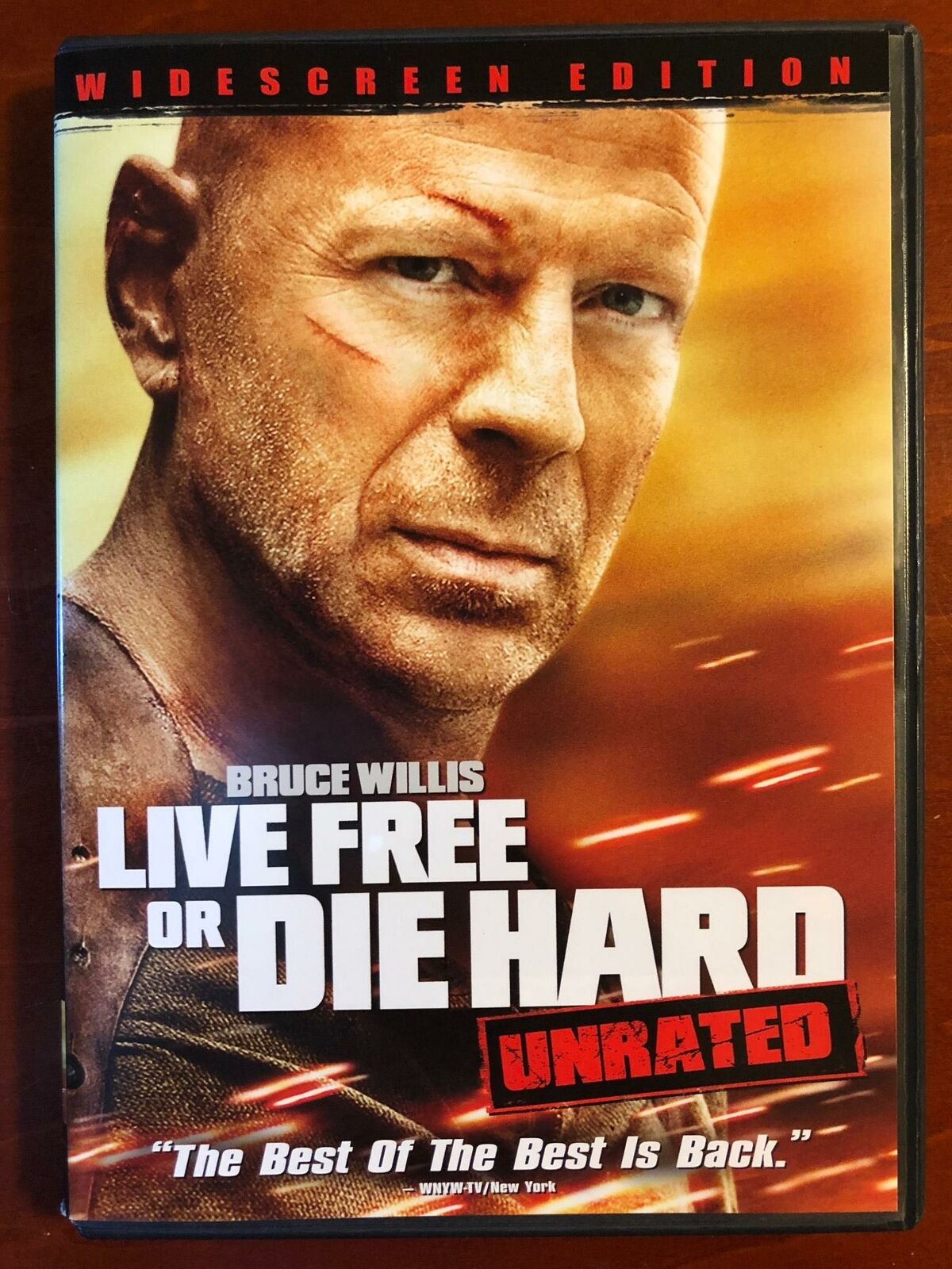 Live Free or Die Hard (DVD, Unrated, Widescreen, 2007) - L02