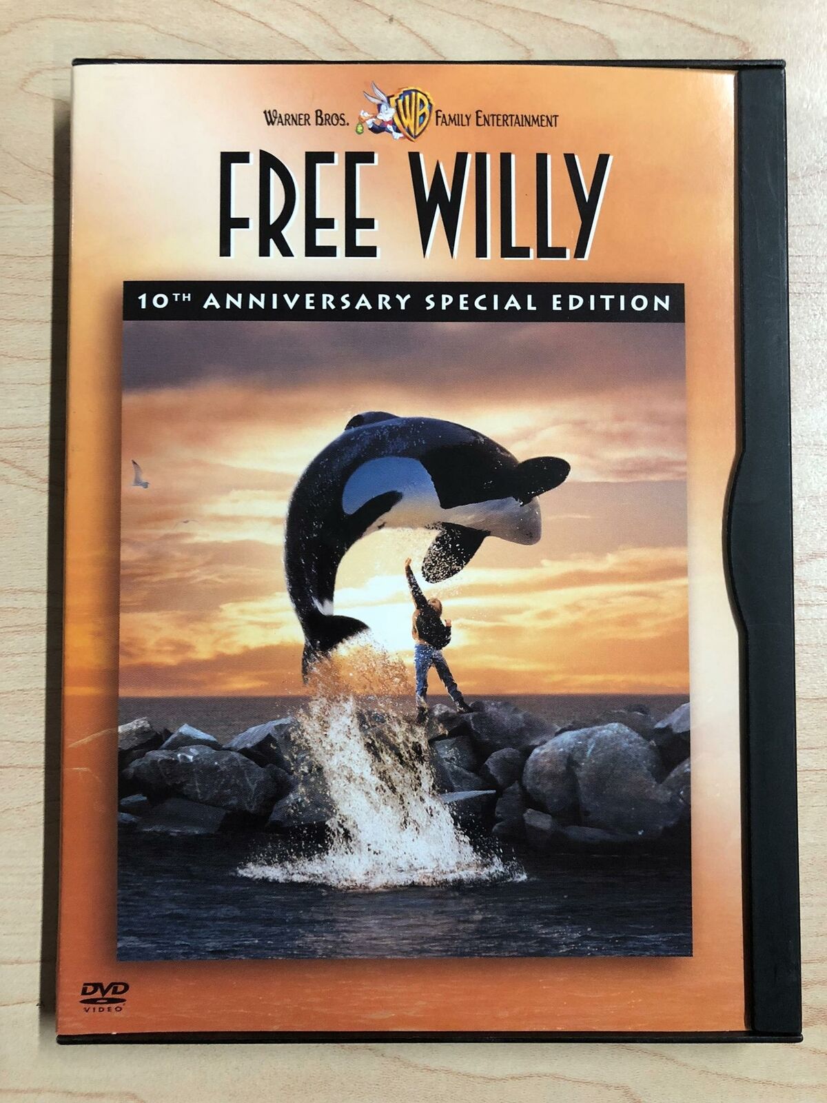 Free Willy (DVD, 1993, 10th Anniversary Special Edition) - K8