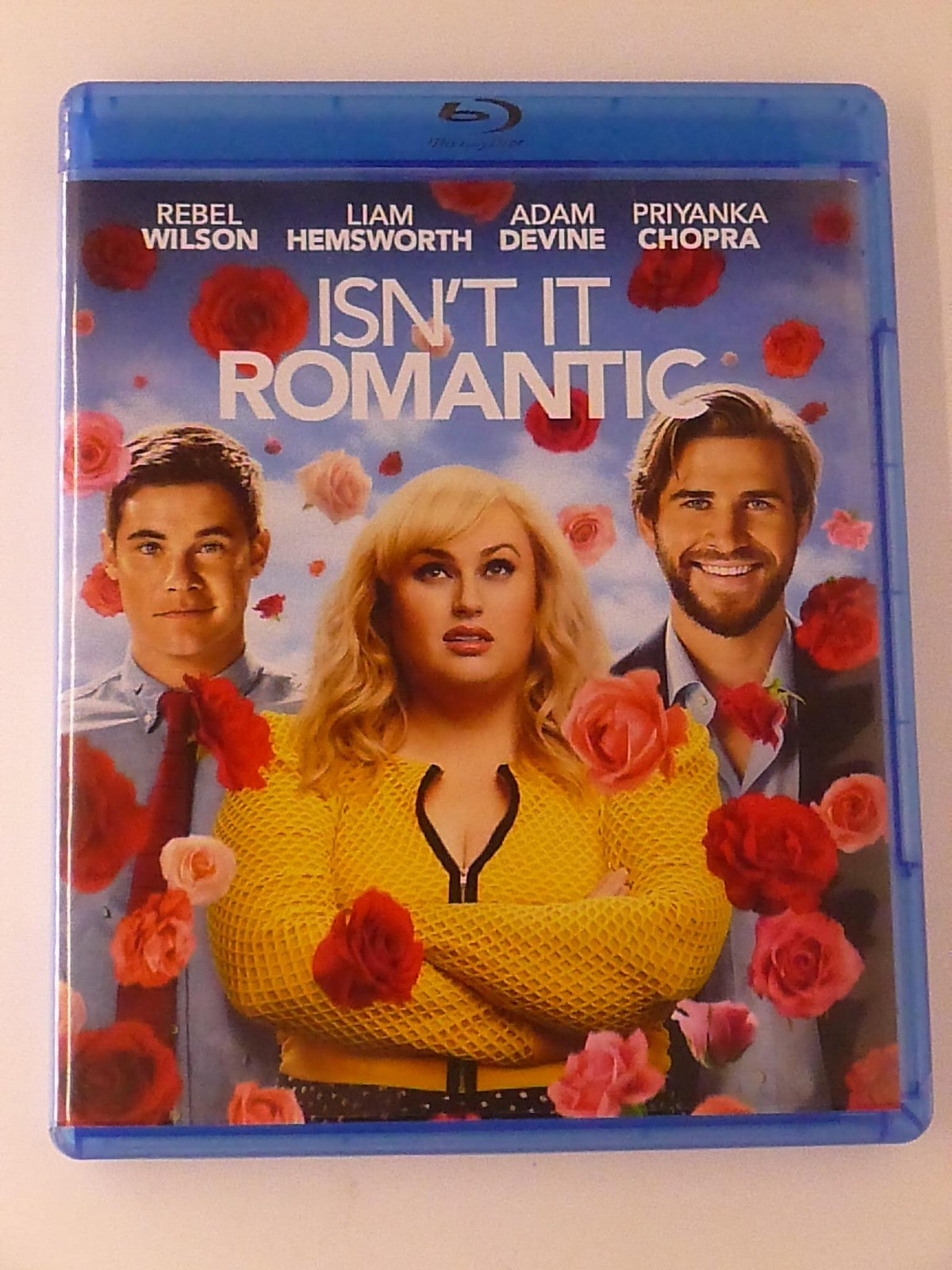 Isnt It Romantic (Blu-ray, 2019) - K9