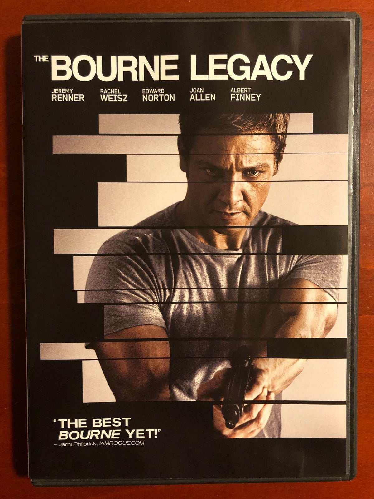 The Bourne Legacy (DVD, 2012) - L04