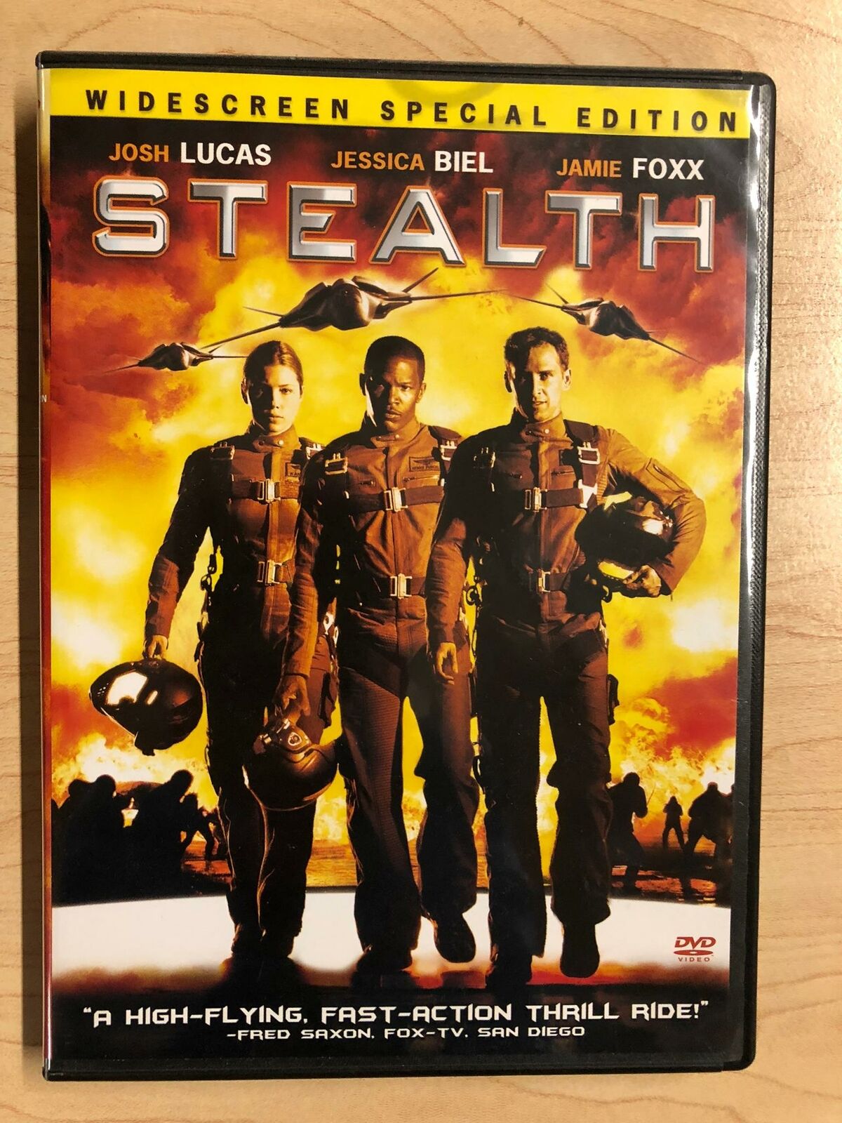 Stealth (DVD, Widescreen special edition, 2005) - K9