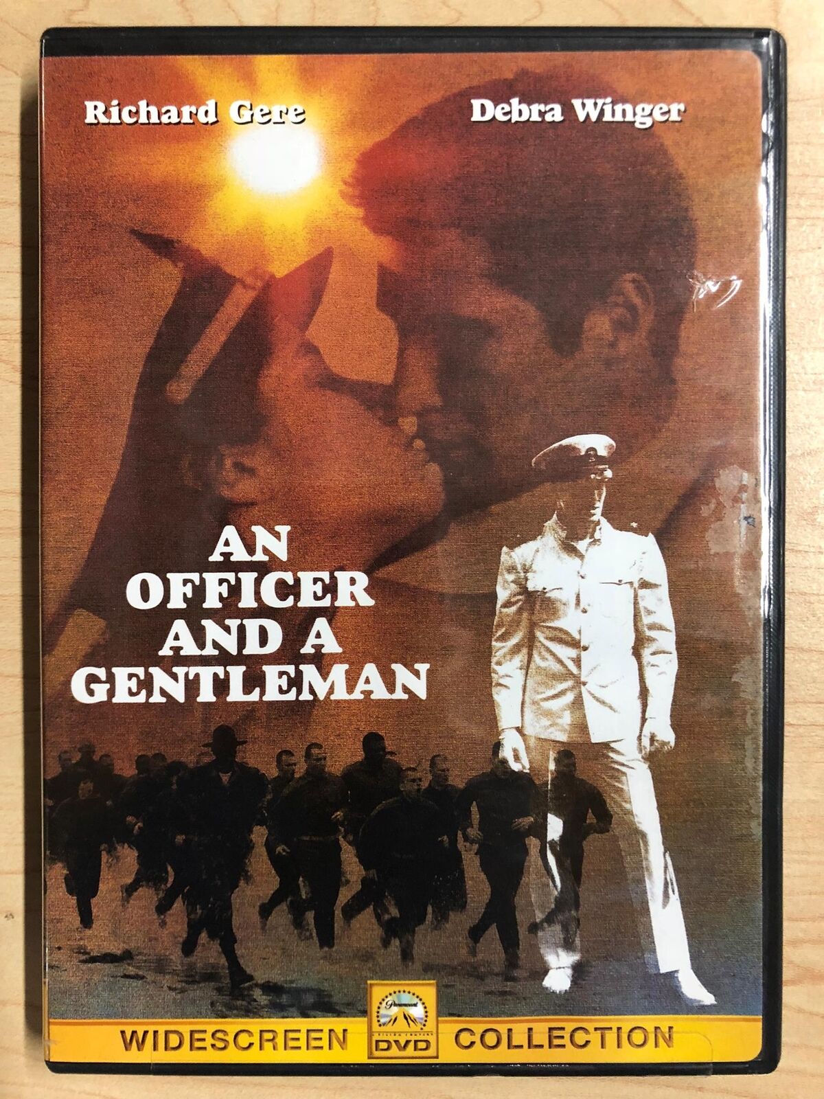 An Officer and a Gentleman (DVD, 1982, Widescreen) - L05