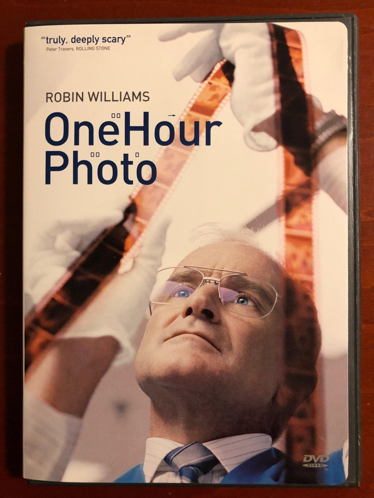 One Hour Photo (DVD, 2002) - L05