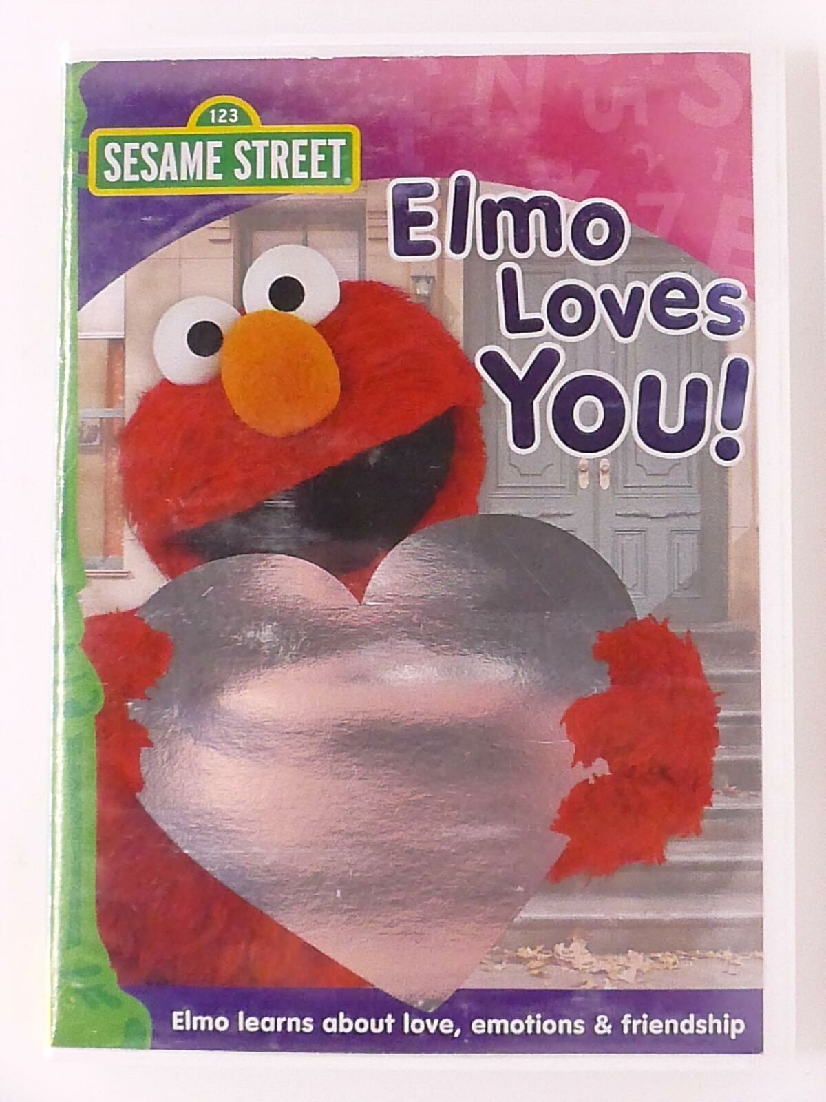 Sesame Street - Elmo Loves You (DVD) - L02