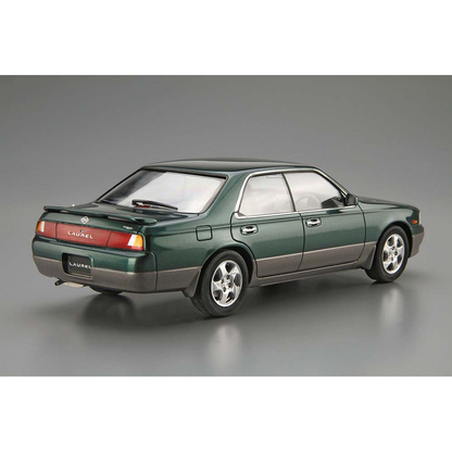 Aoshima: 1/24 GC34 Laurel Medalist V/Club S '93 Scale Model Kit #139