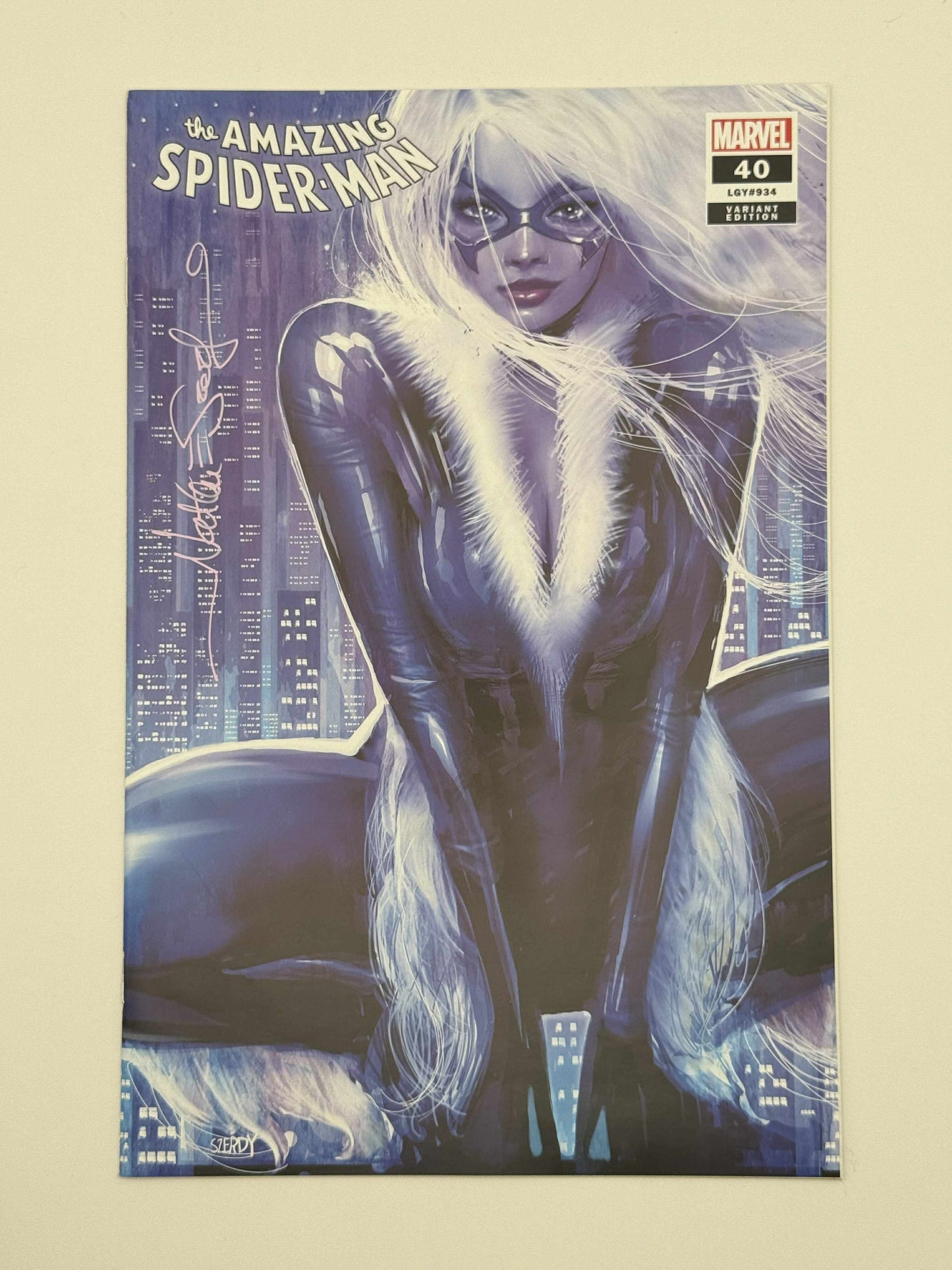[Signed by Nathan Szerdy] AMAZING SPIDER-MAN #40 [GW] UNKNOWN COMICS NATHAN SZERDY EXCLUSIVE VAR [IN STOCK]